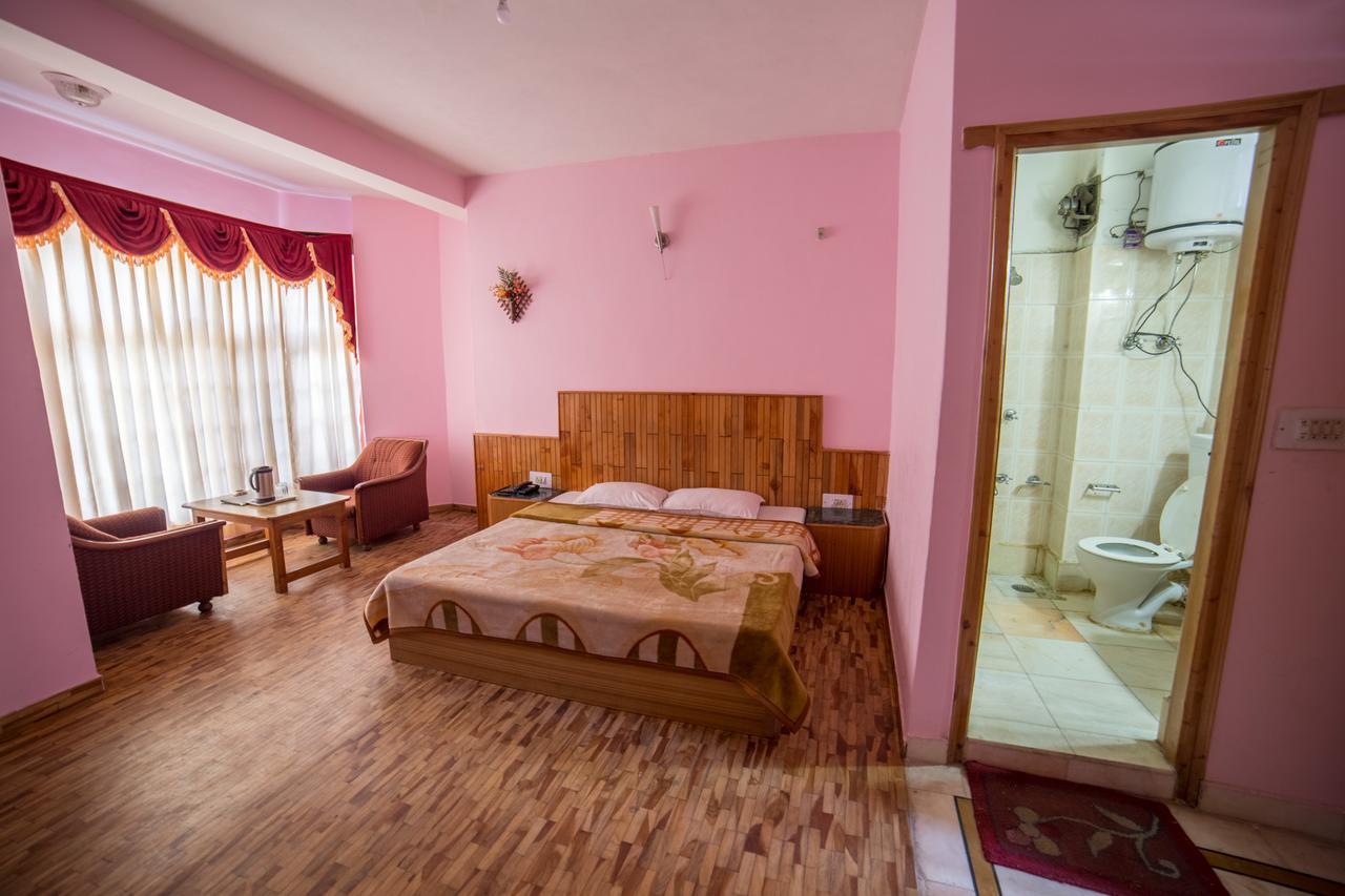 Hotel Satkar Residency - Riverside Old Manali Экстерьер фото